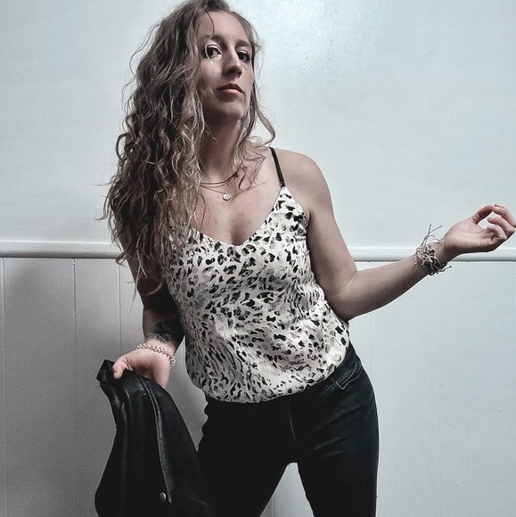 Meet your Posher, Stephanie - Picture 12 of 16